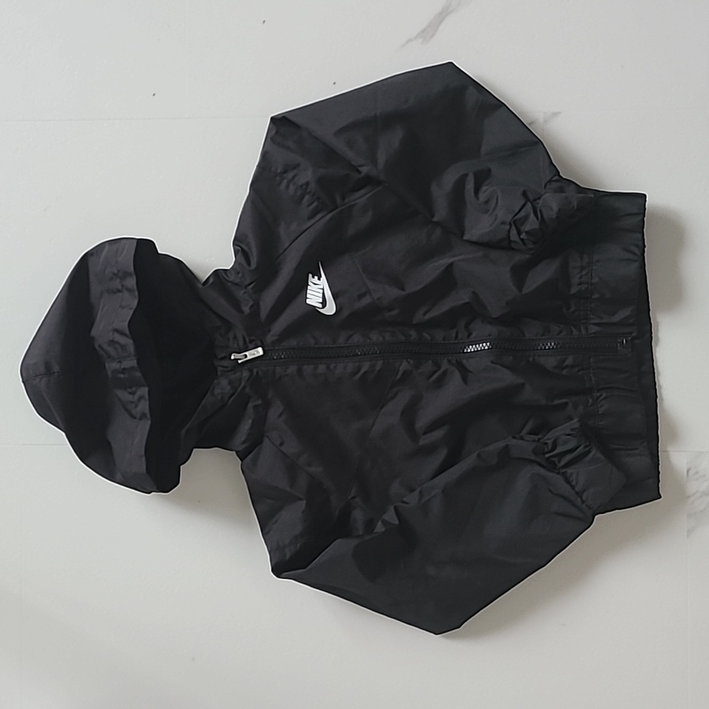 Nike kids windbreaker